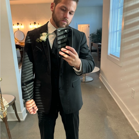 Meet your Posher, Enrique - Picture 4 of 6